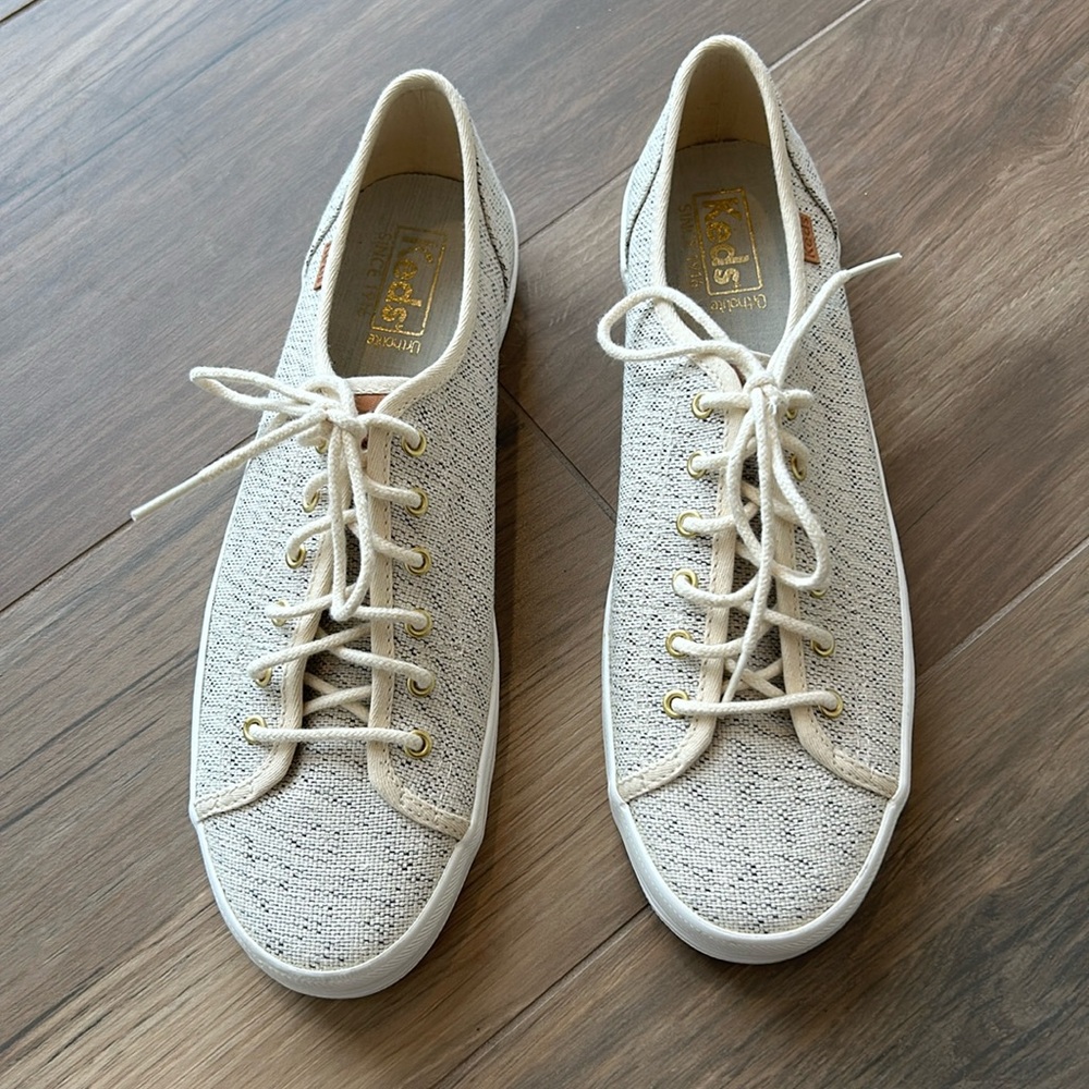 Keds lace up sneakers - never worn